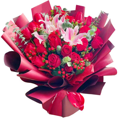 钦州22朵红玫瑰百合，爱的火焰