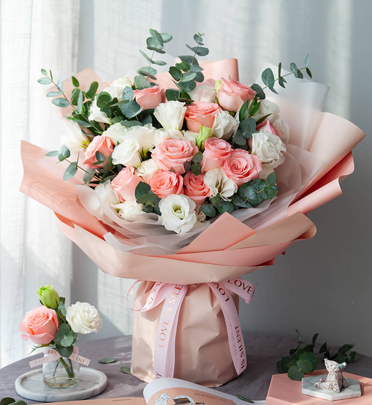 钦州女朋友妈妈过生日,送花应该怎么选?